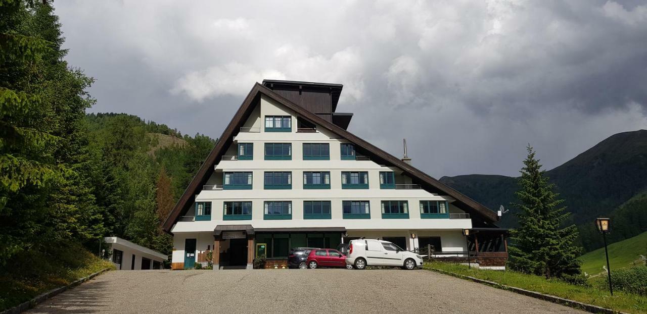 Kinder- Und Familienhotel Nockalm Innerkrems Eksteriør bilde